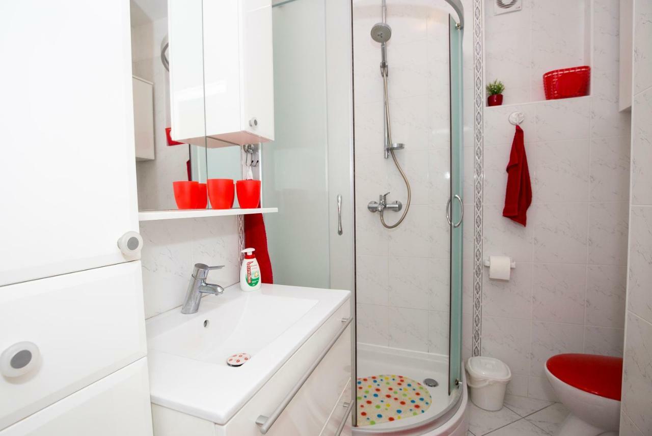 Apartma Viki *